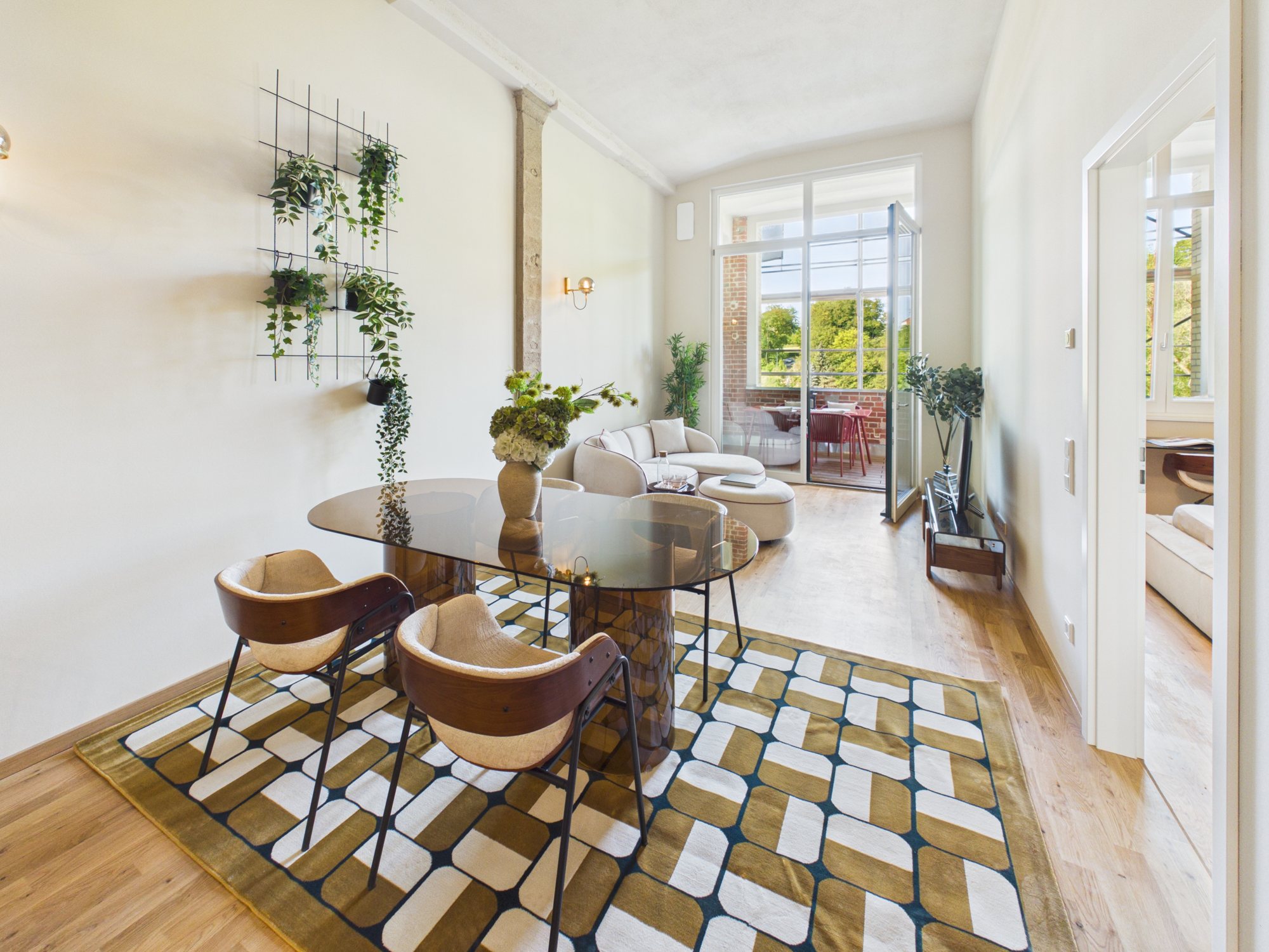 COTTON LOFTS: Living and dining